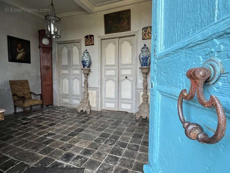 ELEGANT CHATEAU XVIIIs, sans travaux, sur 1 hectare clos de murs, jardin paysagé, chapelle, orangerie, dépendances, pour famille - photo 59