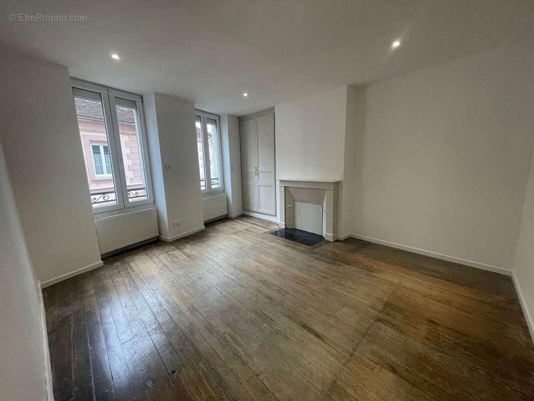 Appartement à MONTMIRAIL