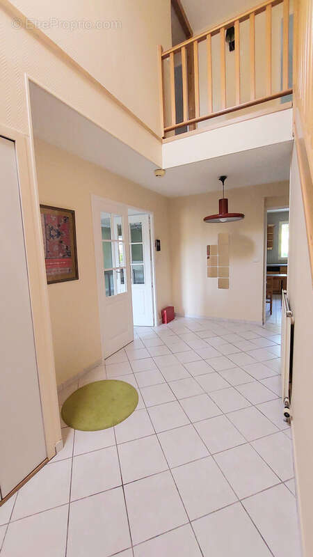 Maison à PONT-SUR-YONNE