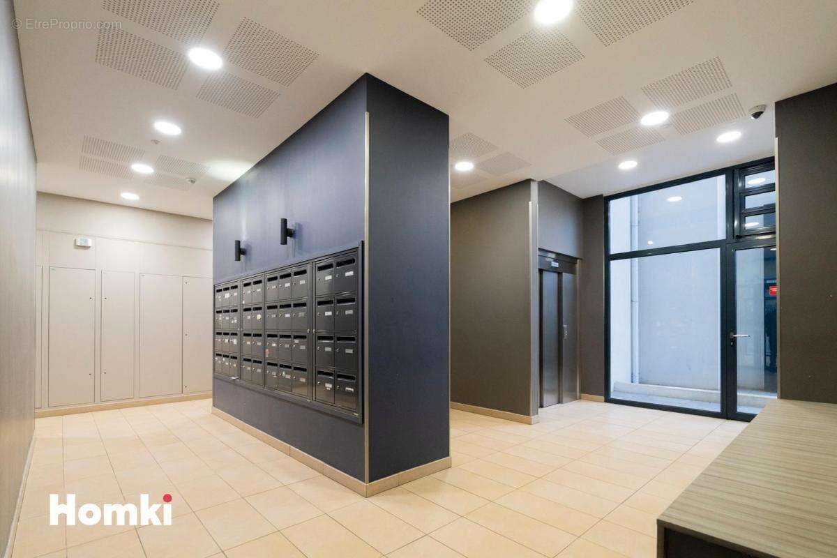 Appartement à MARSEILLE-5E