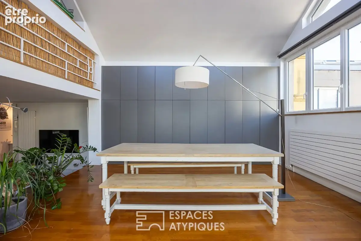 Loft baigné de lumière dans un ancien atelier en coeur de ville - photo 4