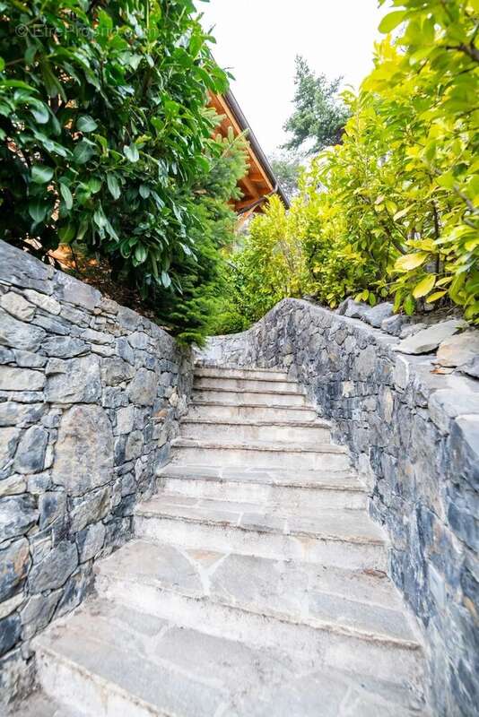 Maison à SAINT-ETIENNE-DE-TINEE