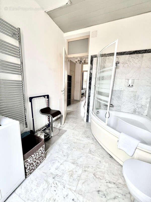 Appartement à BEAUSOLEIL