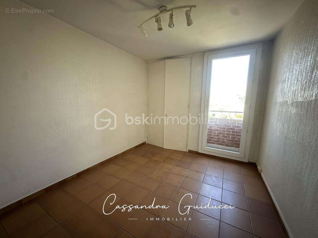 Appartement à MARSEILLE-15E