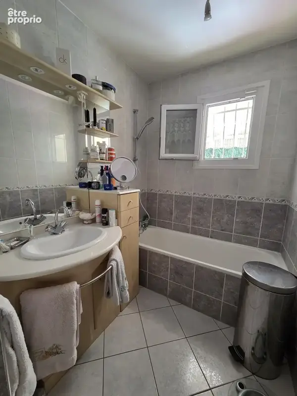 Maison individuelle de 7 pièces de 146m2 + sous sol total sur 548m2 de terrain - photo 15