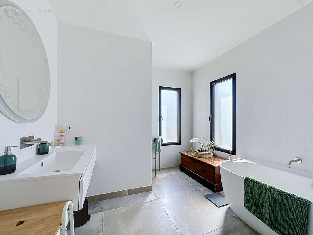 PAU EST - Superbe villa contemporaine avec piscine & vue pYrénées - photo 9
