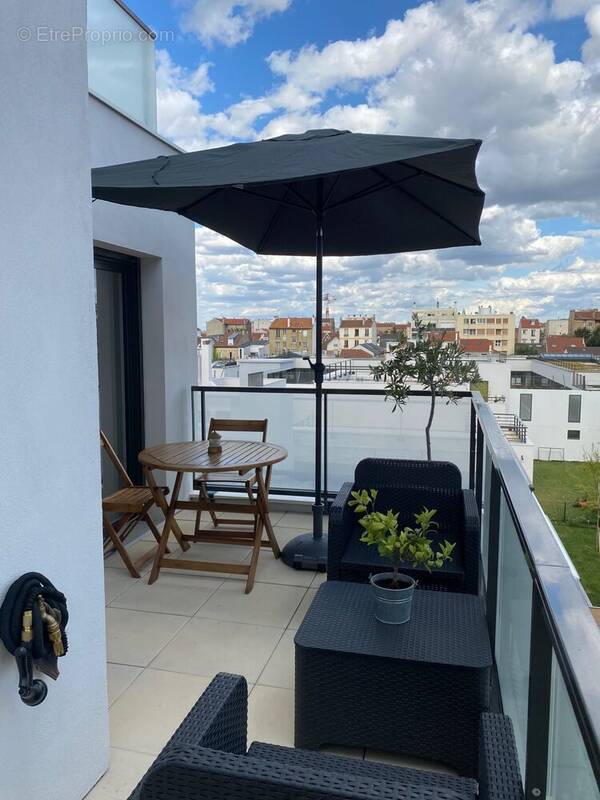 Appartement à COLOMBES