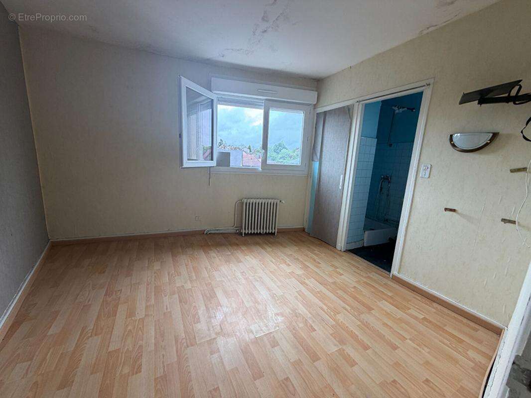 Appartement à IMPHY