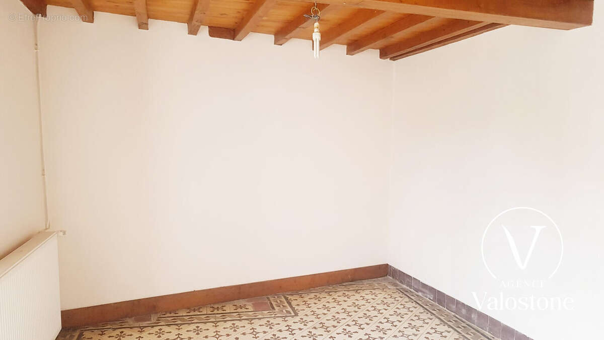 Maison 91 m² à Urgons  - photo 6