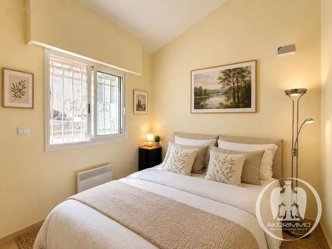 Appartement à EZE