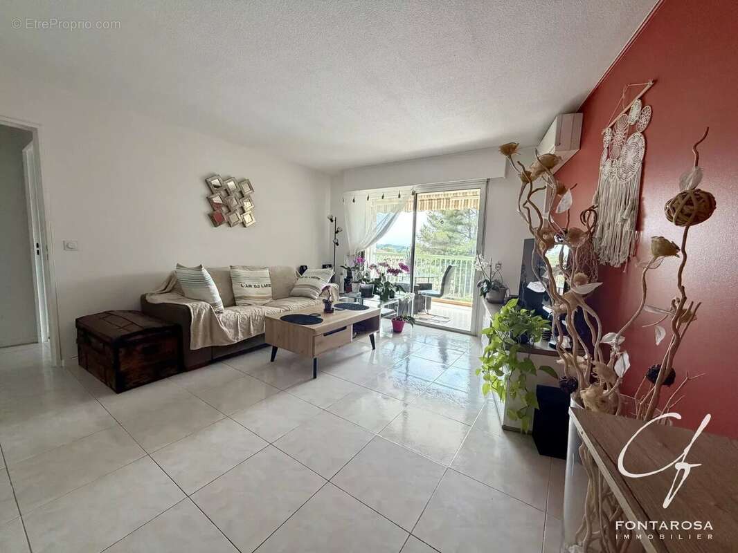 Appartement à SAINT-RAPHAEL