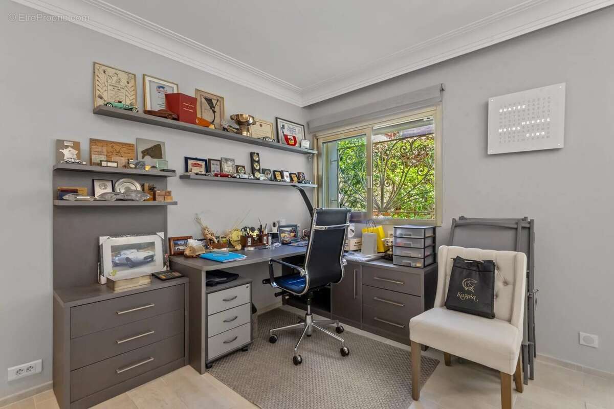 Appartement à LE CANNET