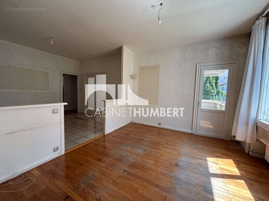 Appartement 102 m² à Saint-Etienne  - photo 5