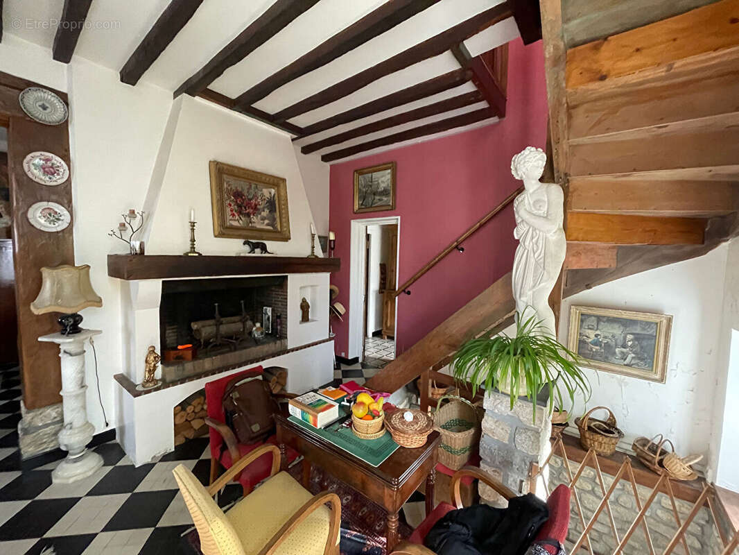 Maison à ANGERVILLE