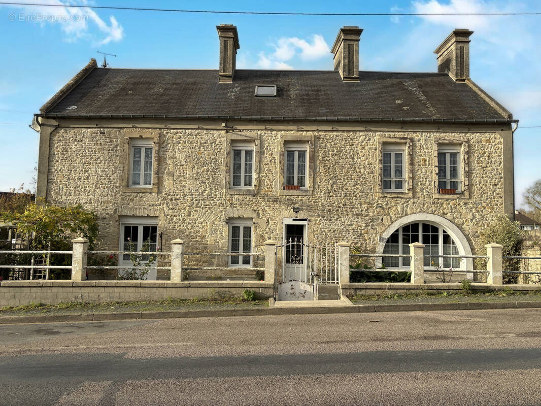 Maison à OSMANVILLE