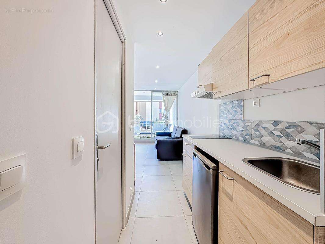 Studio rénové avec grande terrasse sud-ouest – idéal investisseur ou pied-à-terre Palavas - photo 5
