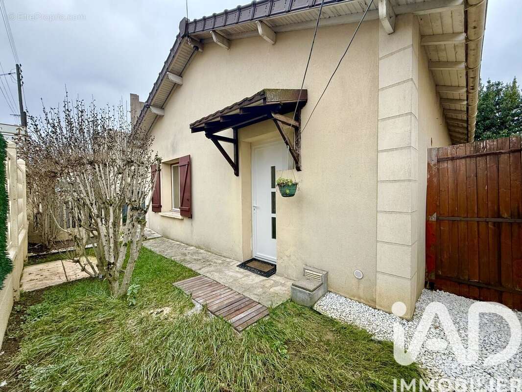 Photo 1 - Appartement à VIRY-CHATILLON