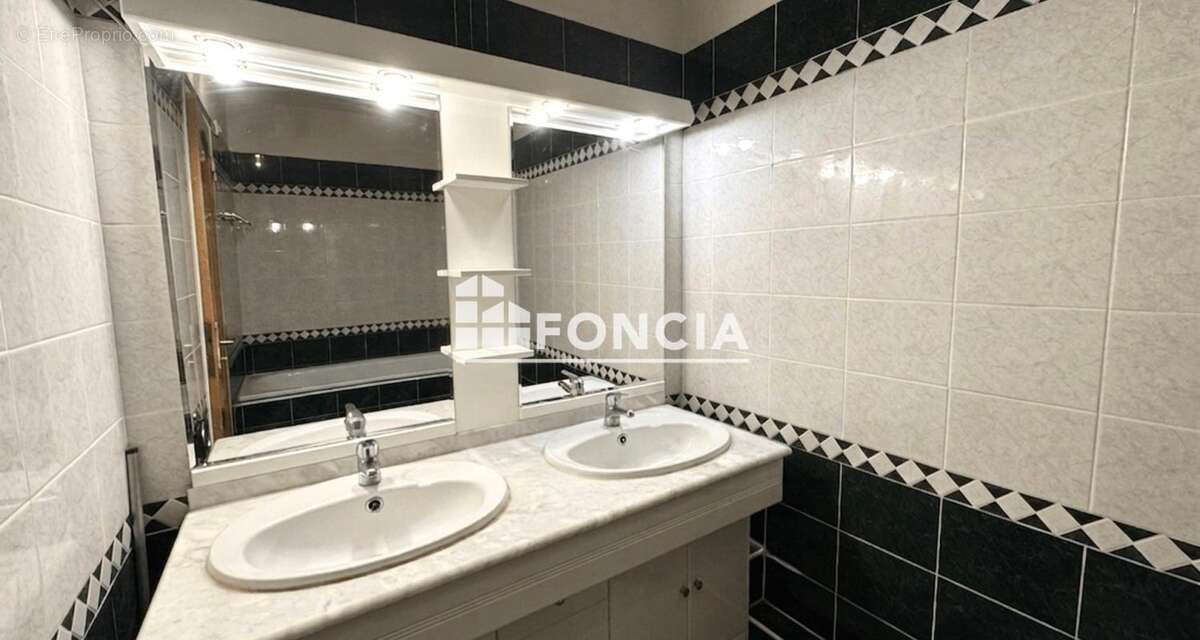Appartement à CENON