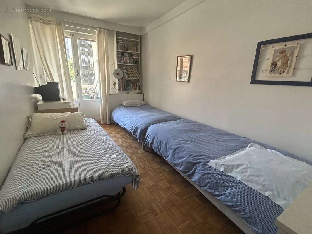 Appartement bourgeois - paradis 8ème - photo 8