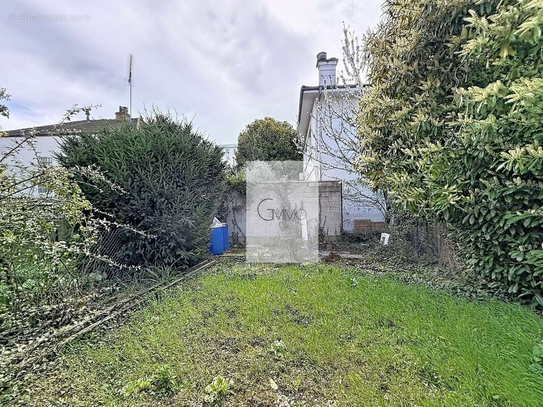 Appartement à THIAIS