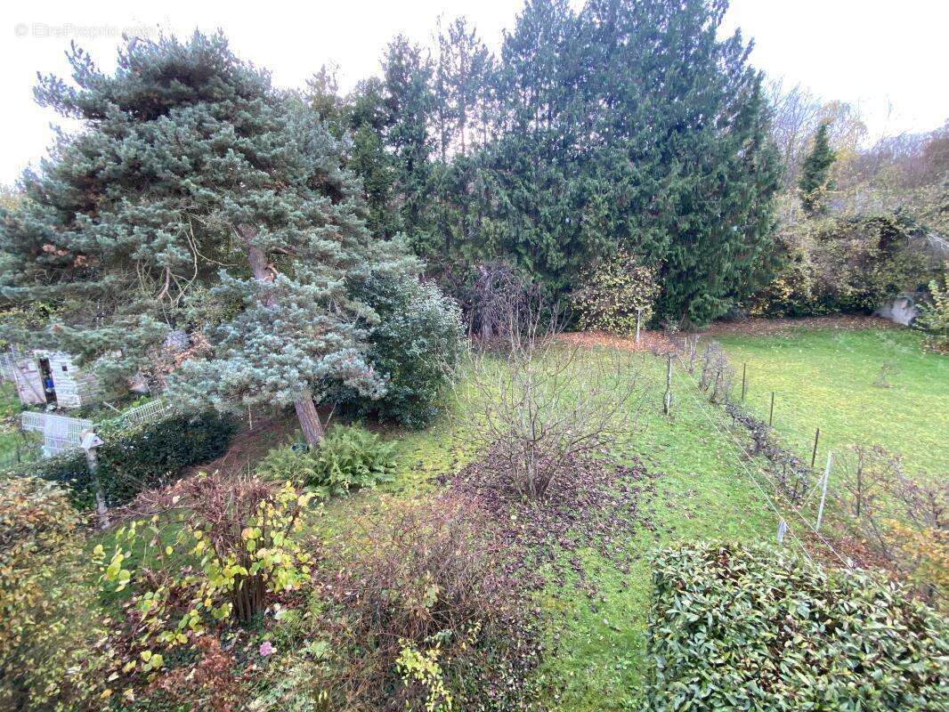 Maison à ROSNY-SUR-SEINE