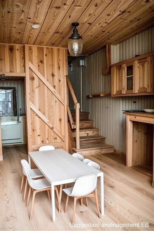 Maison à LE MAYET-DE-MONTAGNE