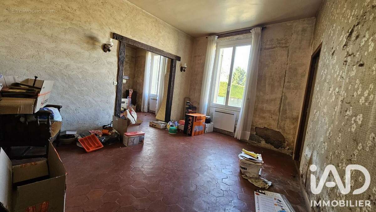 Maison 103 m² à Villeneuve-La-Guyard  - photo 5