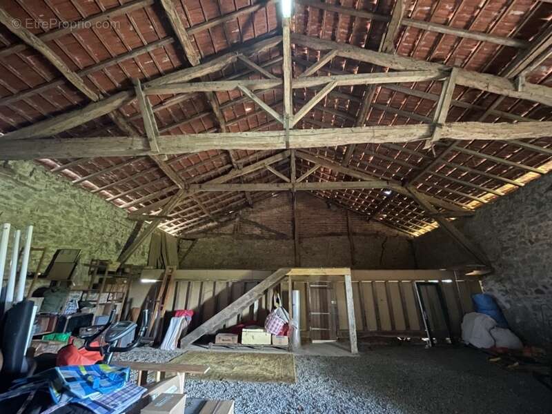 Maison à SAINT-JUNIEN