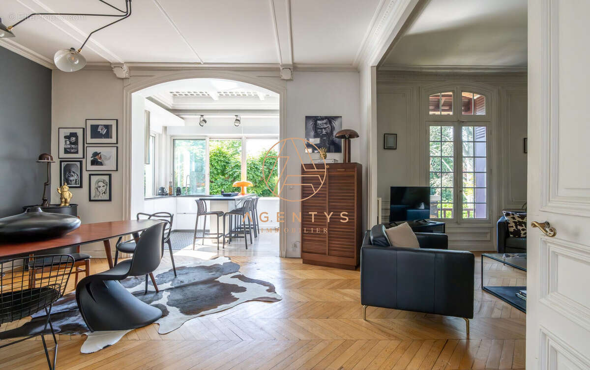 Maison 215 m² à Nogent-Sur-Marne  - photo 9