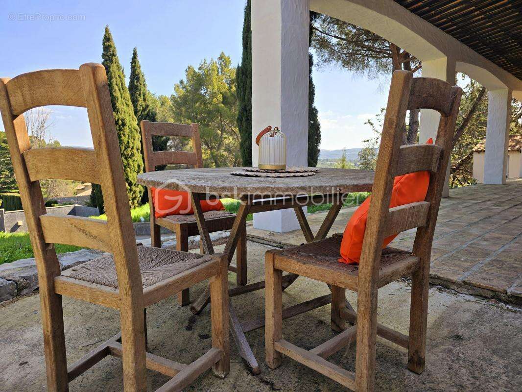 Maison à VILLEVEYRAC