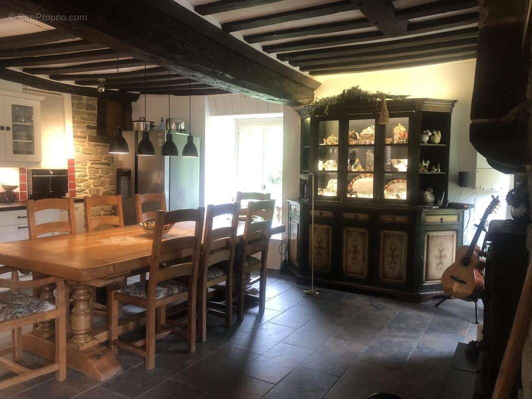 Maison à CONDE-SUR-NOIREAU