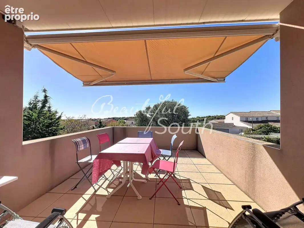 Leucate village – villa 3 faces avec jardin, garage, piscine et solarium avec vues - photo 7
