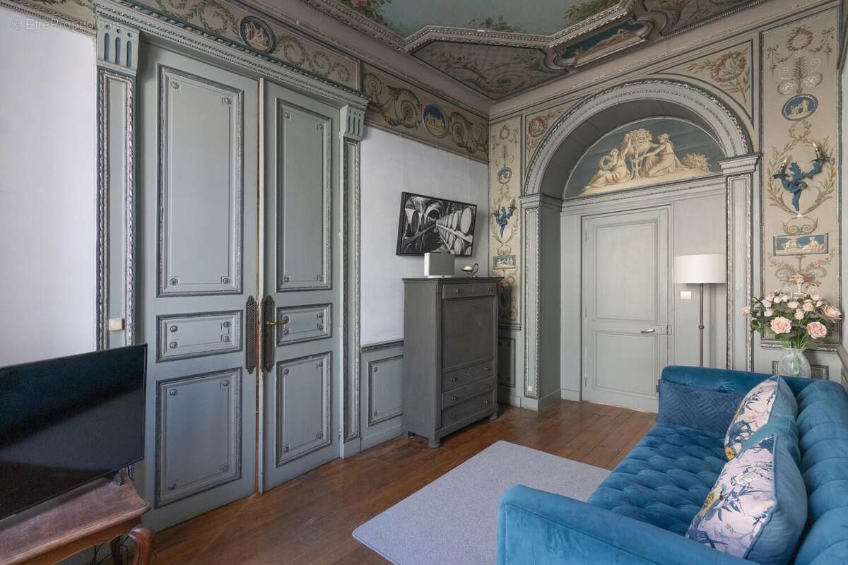 Maison à CHATEAUNEUF-SUR-CHARENTE