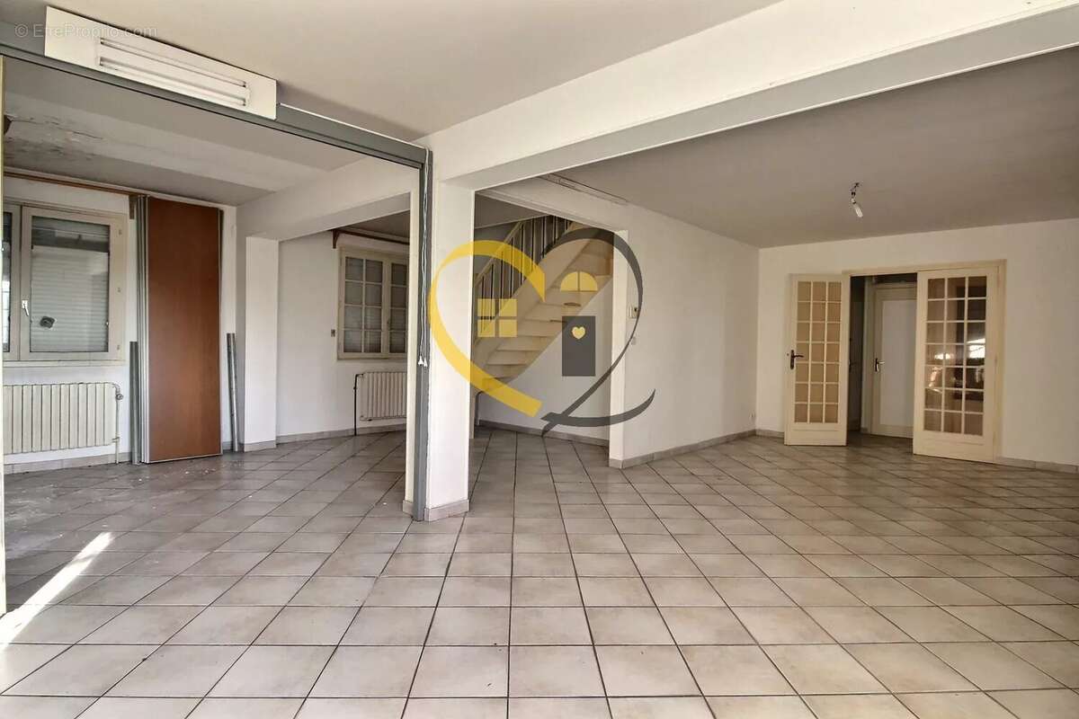 Maison à SAINT-DOULCHARD