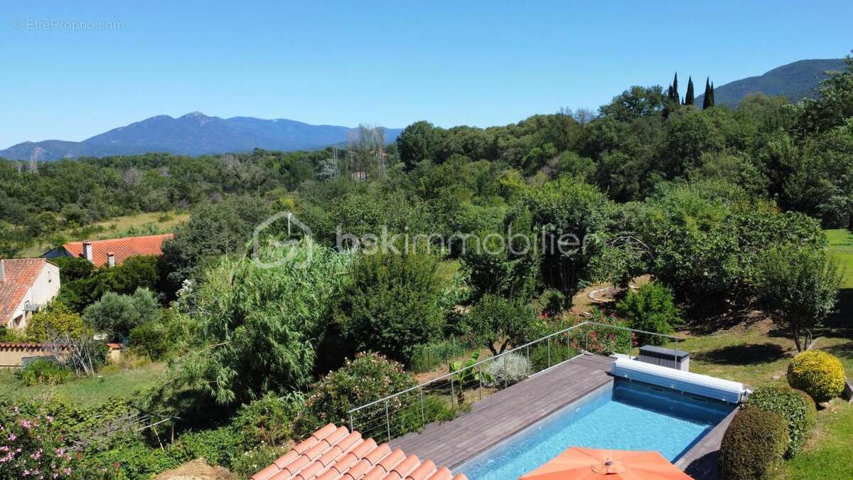 Villa 197,5 m2 habitables avec piscine et terrain de 3583 m2 - photo 2