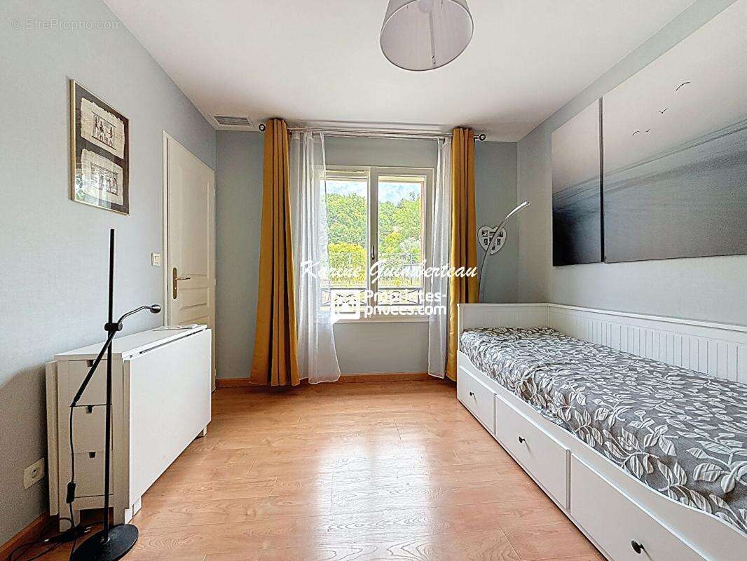 Maison à FRONSAC