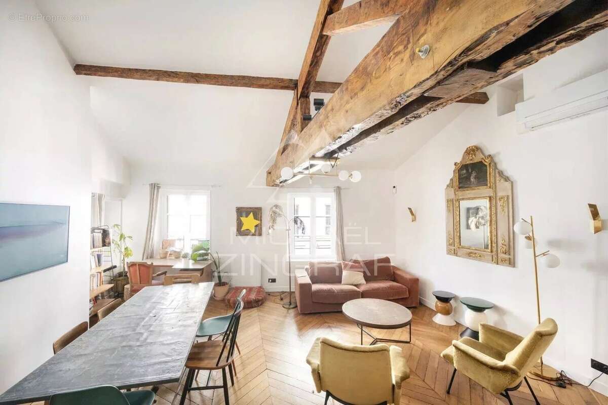 Appartement à PARIS-7E