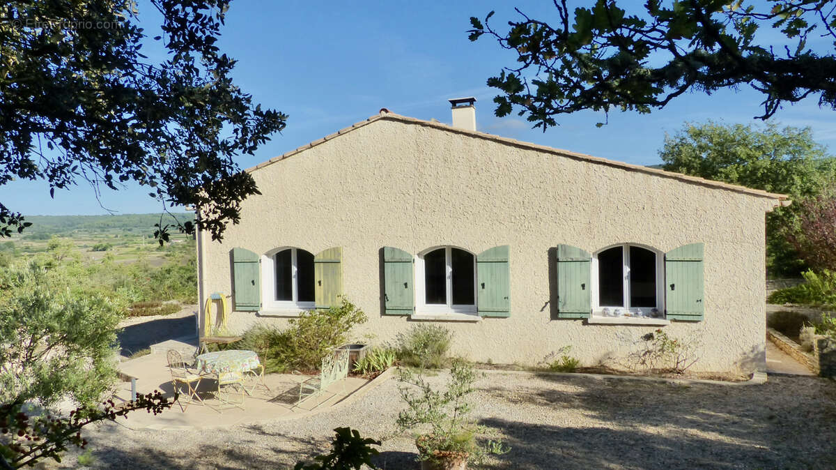 Maison à TAVERNES