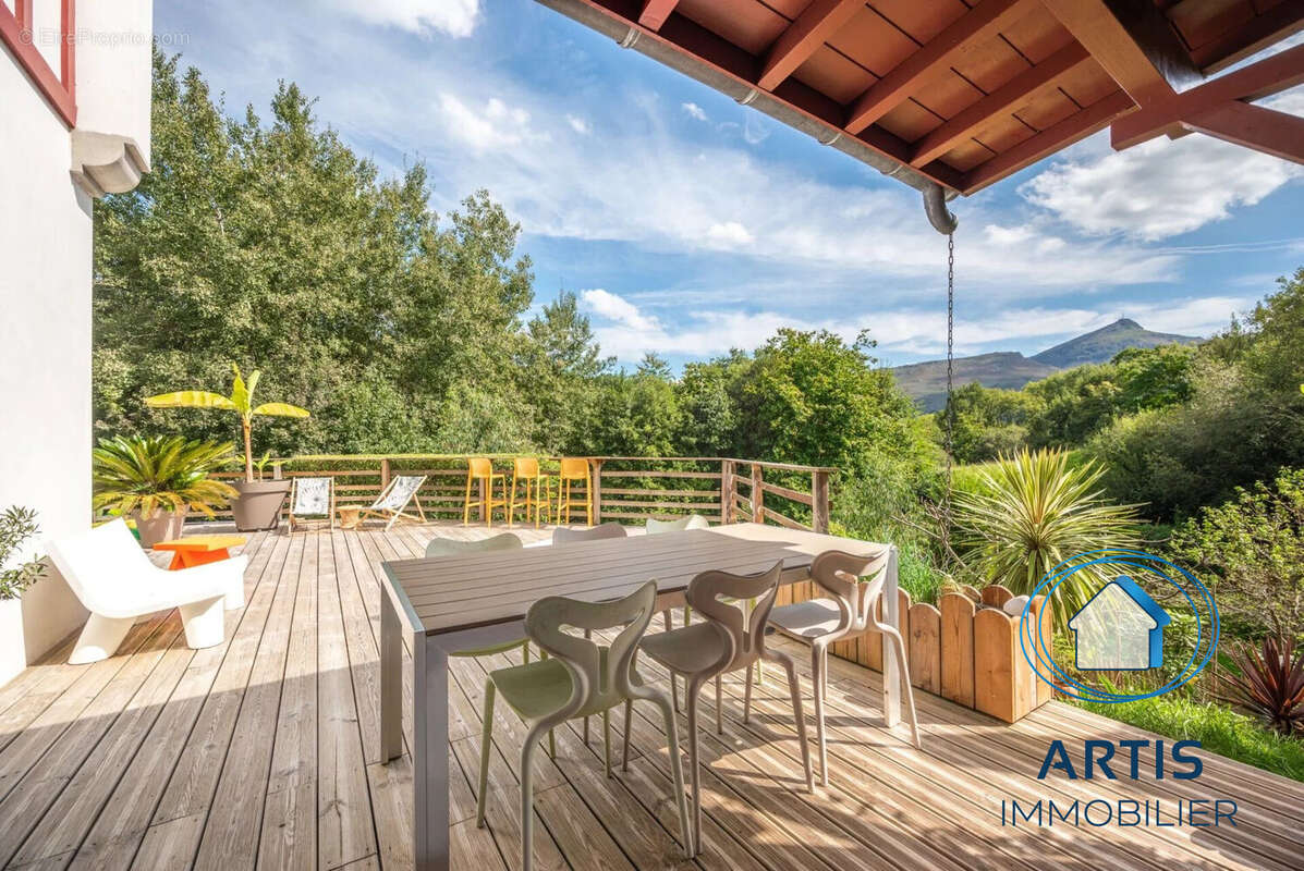 Maison 135 m² à Urrugne  - photo 2