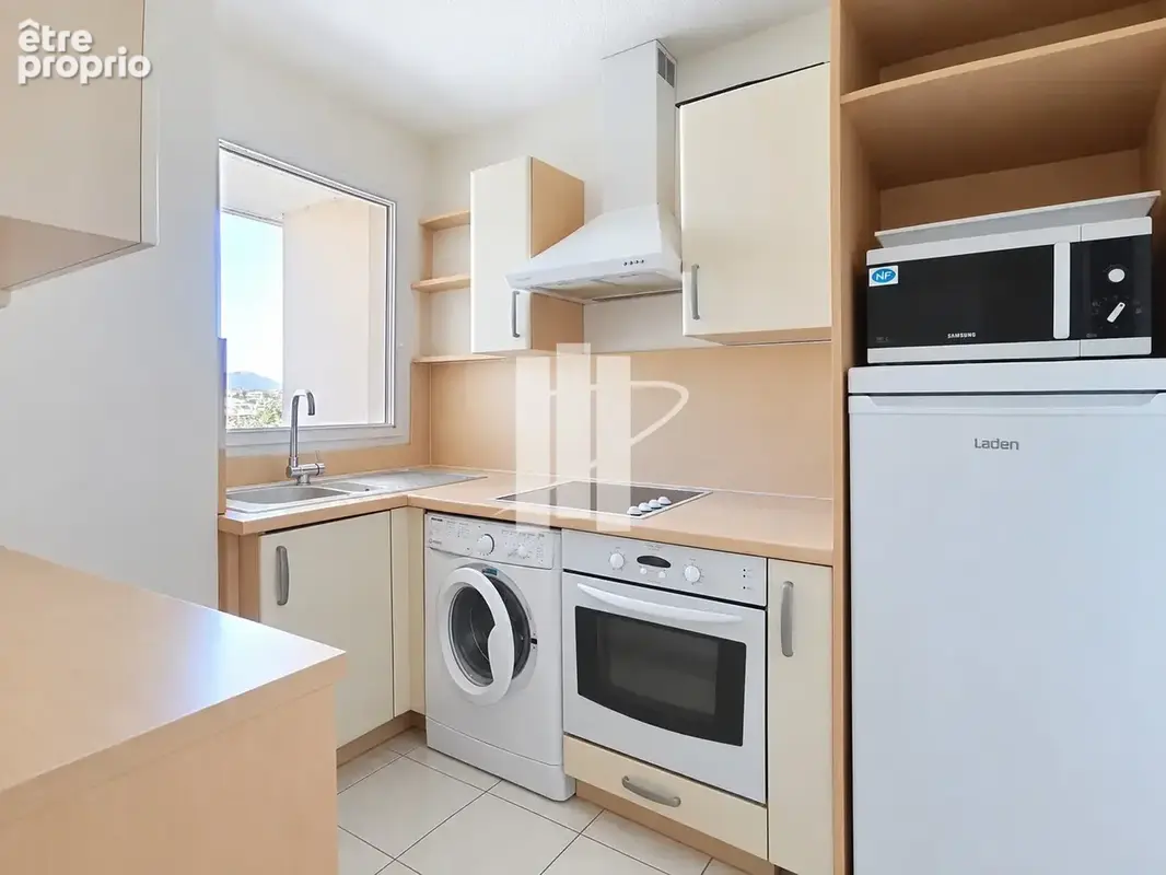 A vendre appartement 2 pieces dernier etage piscine parking et cave - photo 6