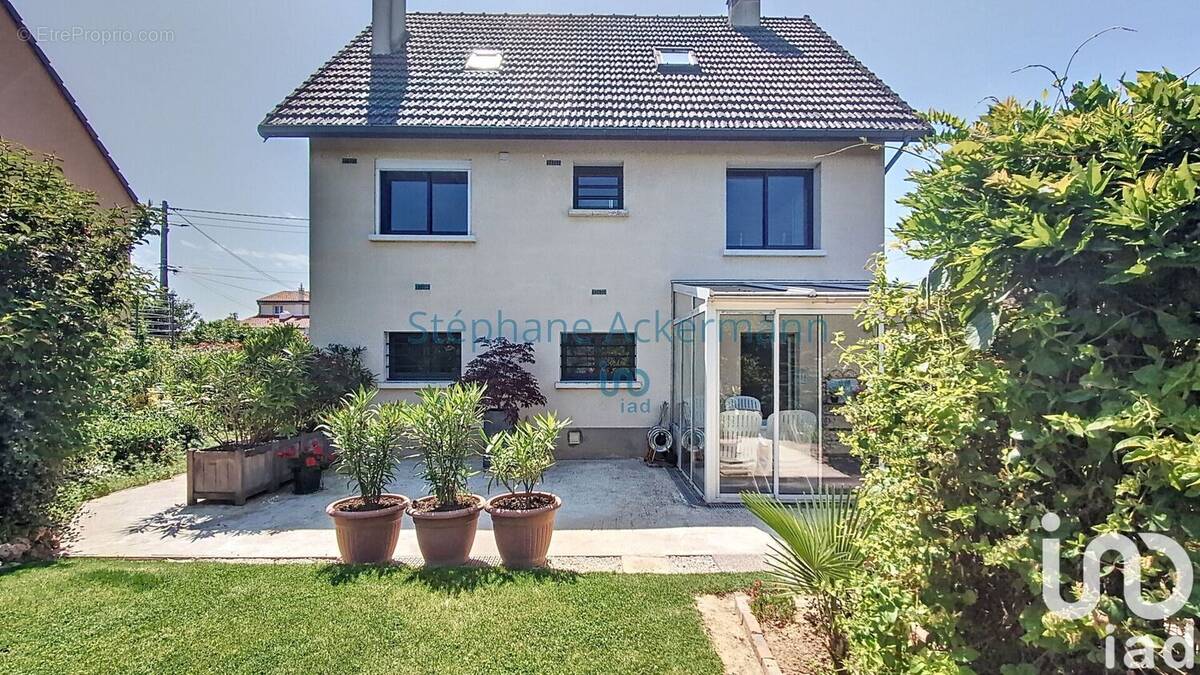Photo 1 - Maison à CHANTELOUP-EN-BRIE