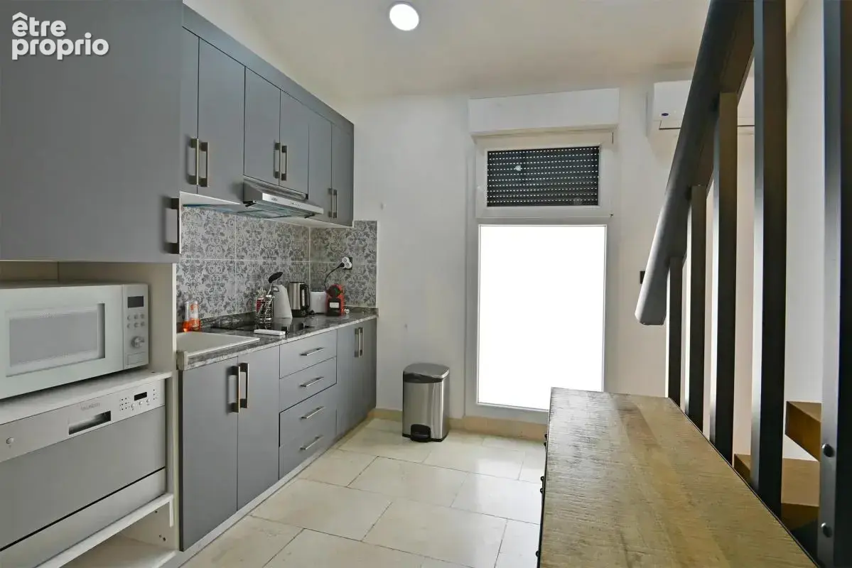 Avignon intra-muros – Immeuble de rapport rénové, de 8 logements, vendu entièrement meublé - photo 9
