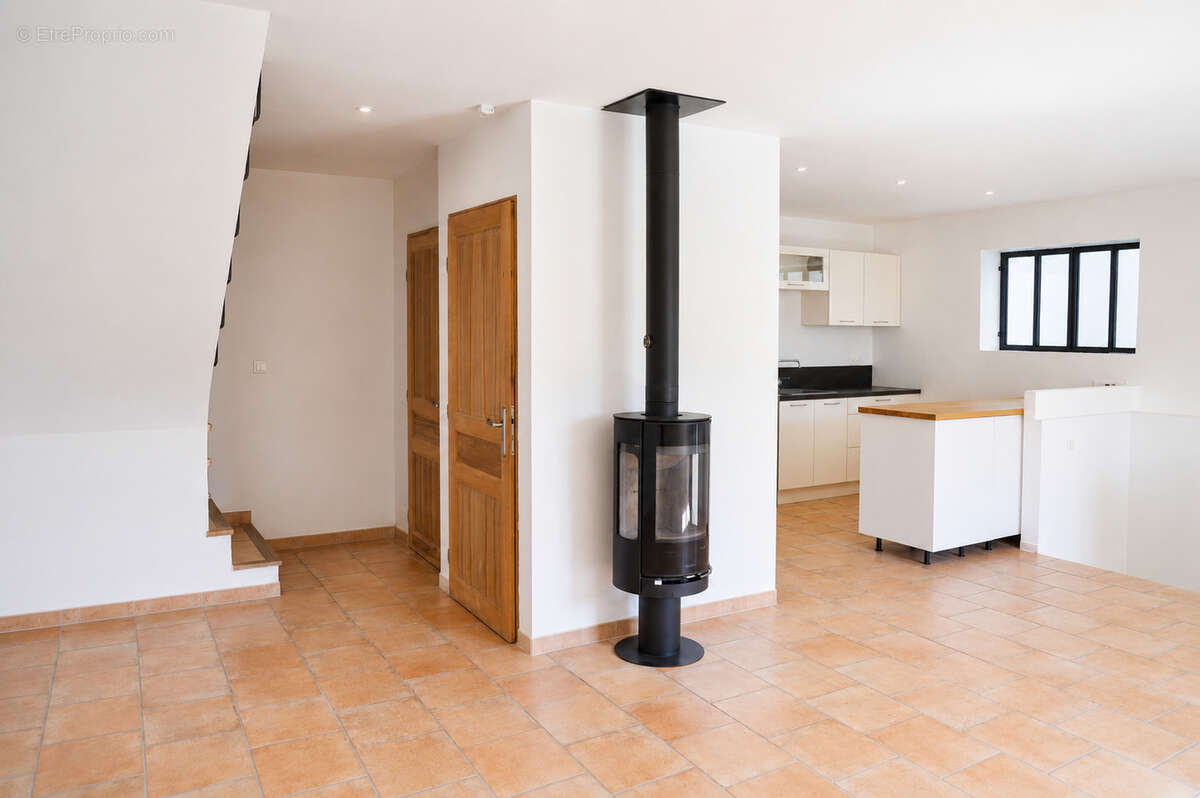 Très belle maison de village GRANS - photo 4