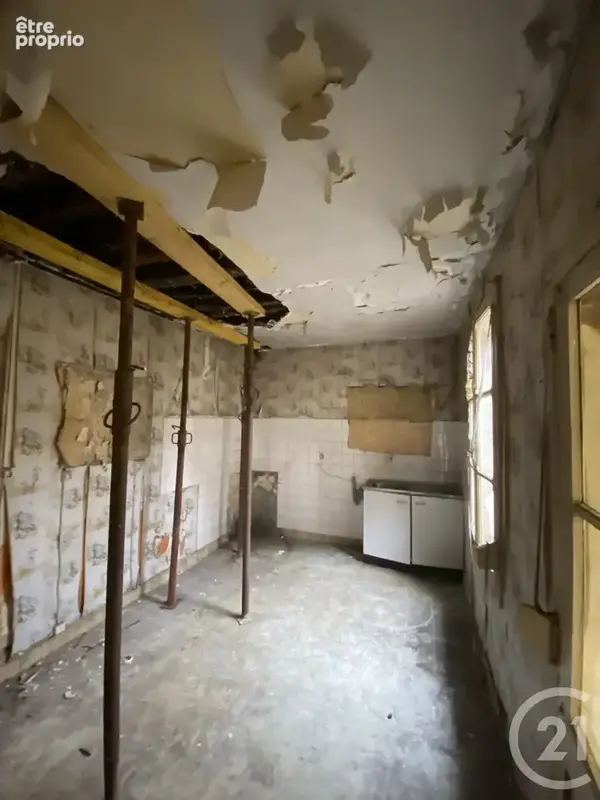 Maison 73 m² à Saint-Quentin  - photo 2