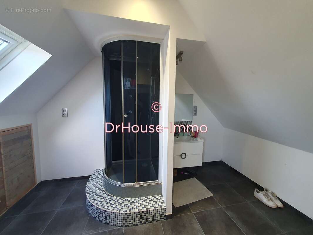 Maison à BAGUER-MORVAN