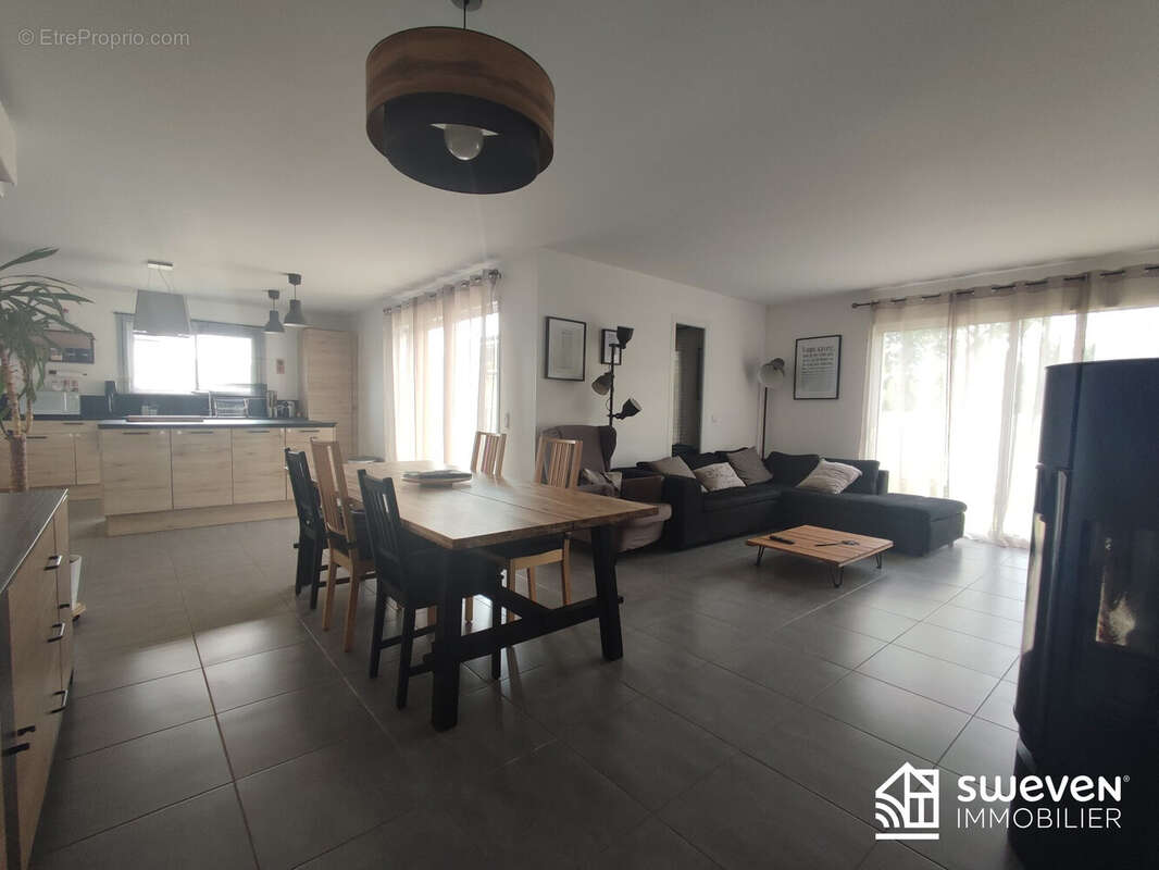 Maison à LAVERNOSE-LACASSE