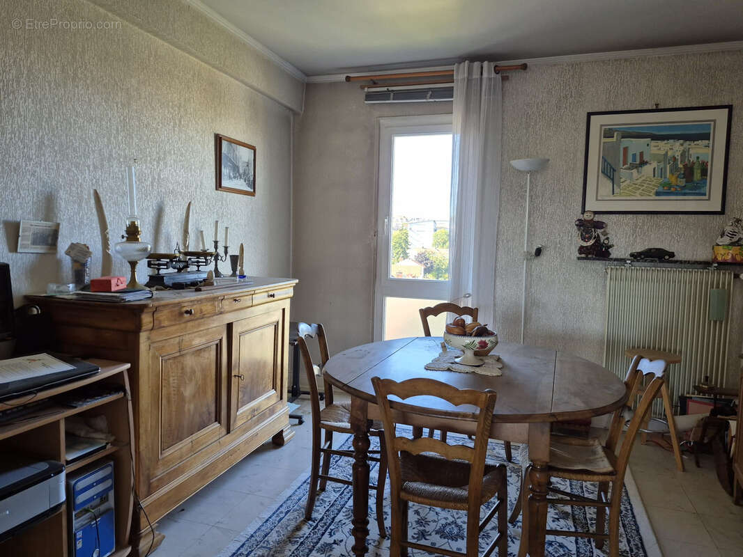 Appartement à THIAIS