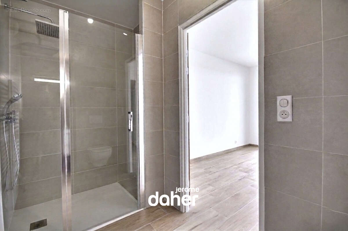 Appartement à MARSEILLE-8E