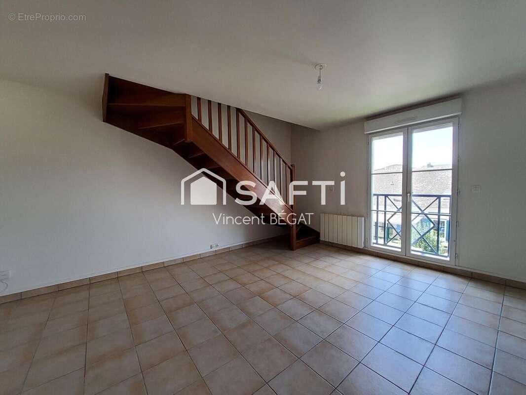 Photo 2 - Appartement à MONTEREAU-FAULT-YONNE