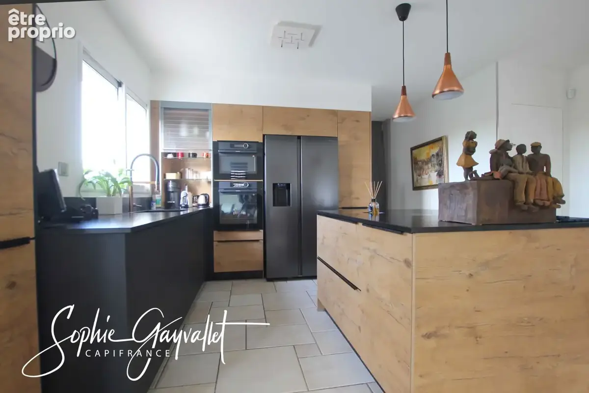 Velaux – villa familiale 168 m² avec vue panoramique, piscine et t2 indépendant - photo 5